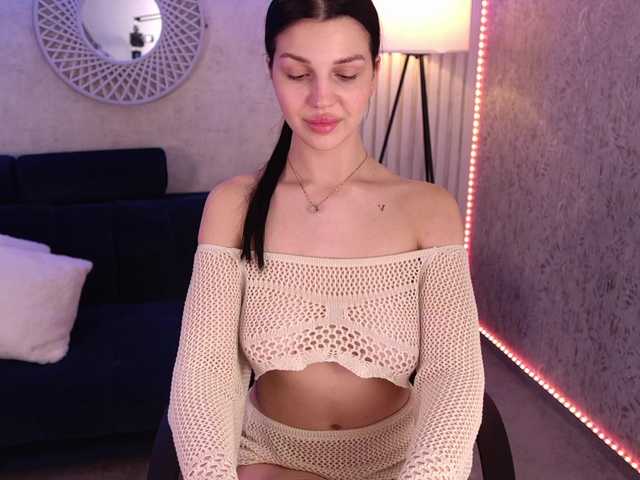 KamilaVibes's BongaCams show and profile