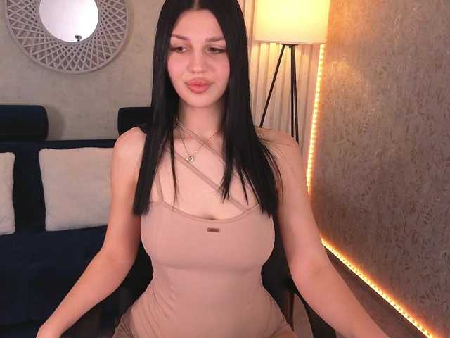 KamilaVibes's BongaCams show and profile