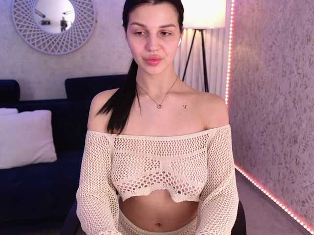 KamilaVibes's BongaCams show and profile