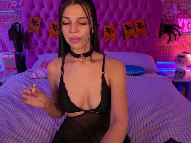 KamilaVibes's Thumb Image