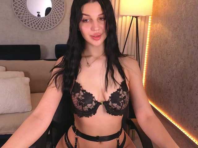 KamilaVibes's BongaCams show and profile