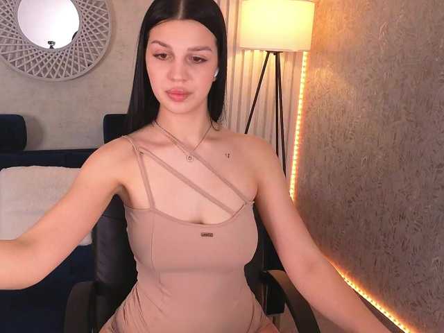 KamilaVibes's BongaCams show and profile