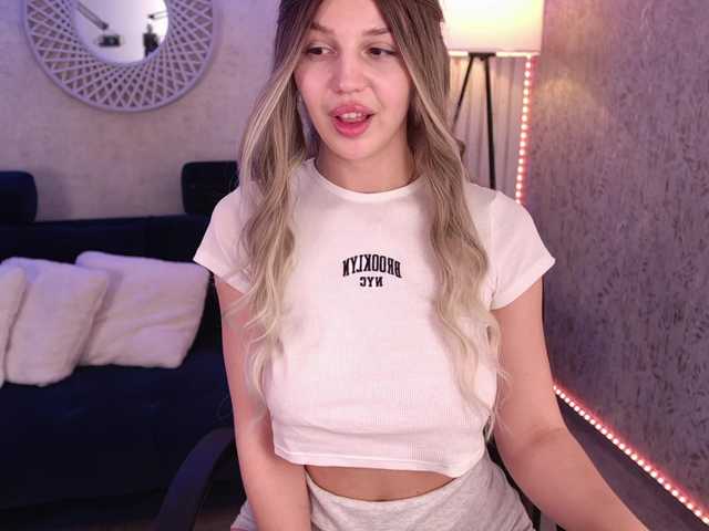 KamilaVibes's BongaCams show and profile