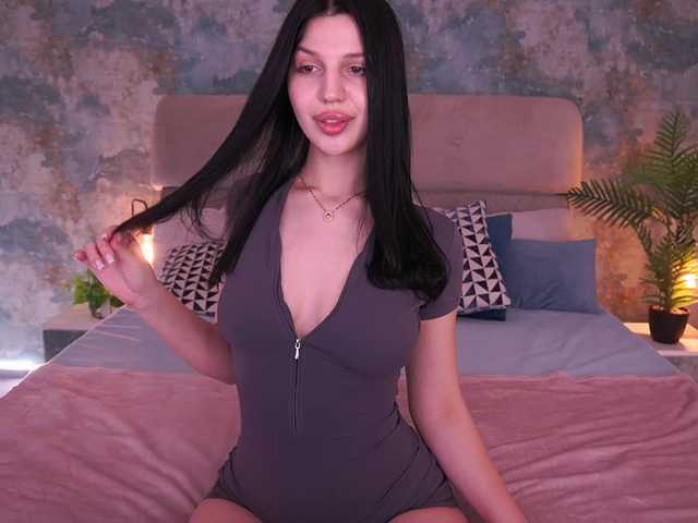 KamilaVibes's BongaCams show and profile