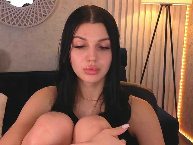 KamilaVibes's BongaCams show and profile