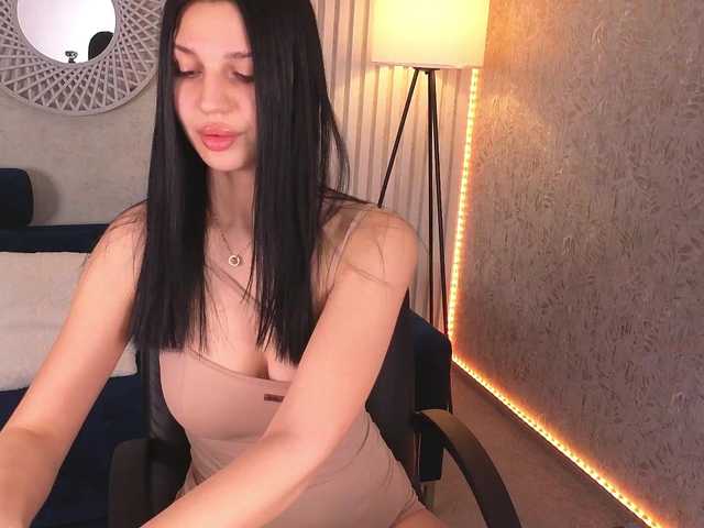 KamilaVibes's BongaCams show and profile