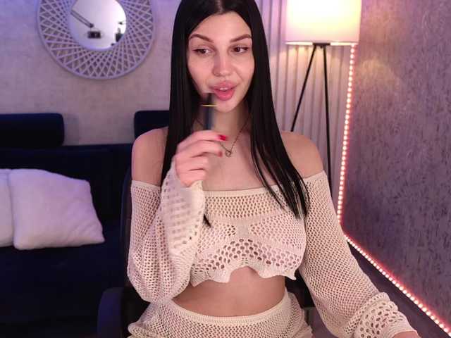 KamilaVibes's BongaCams show and profile