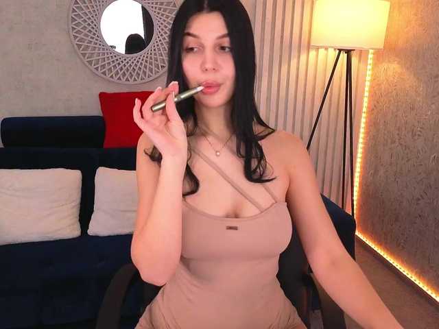 KamilaVibes's BongaCams show and profile