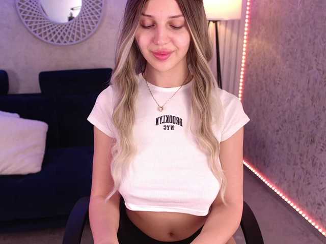 KamilaVibes's BongaCams show and profile