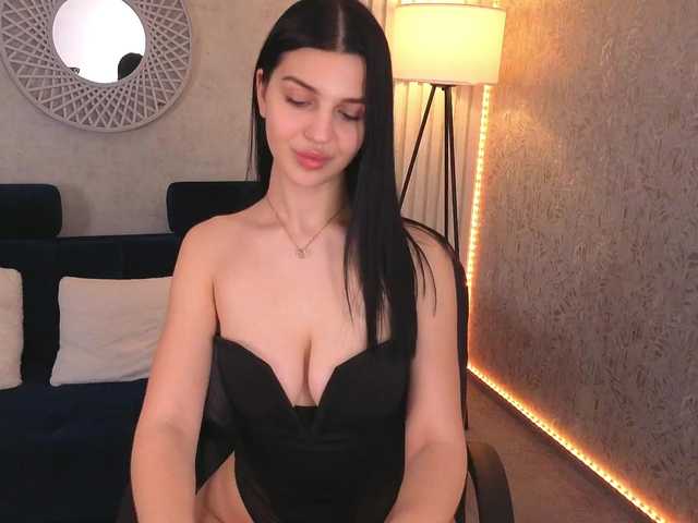 KamilaVibes's BongaCams show and profile