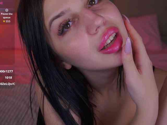 KamilaVibes webcam