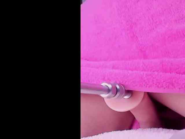 Shannel-Cassie webcam