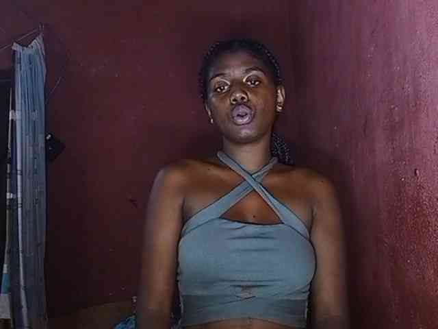 yasmie Live Webcam on BongaCams