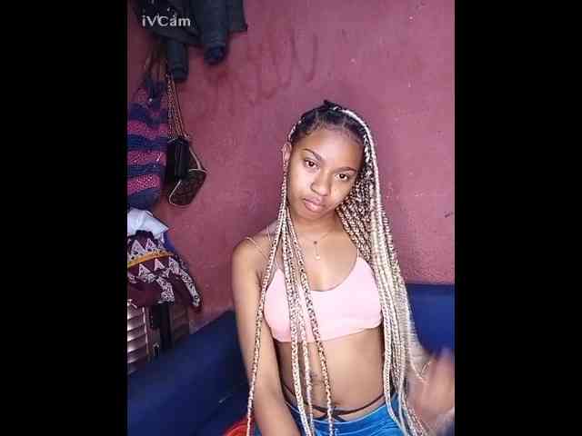 yasmie webcam