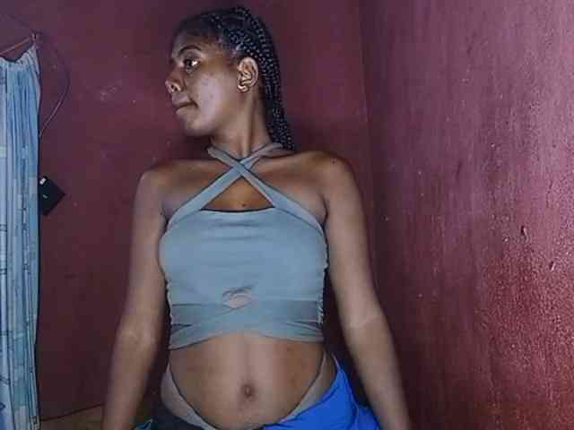yasmie Live Webcam on BongaCams