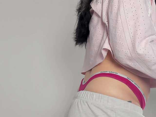 MiaKhallirae webcam