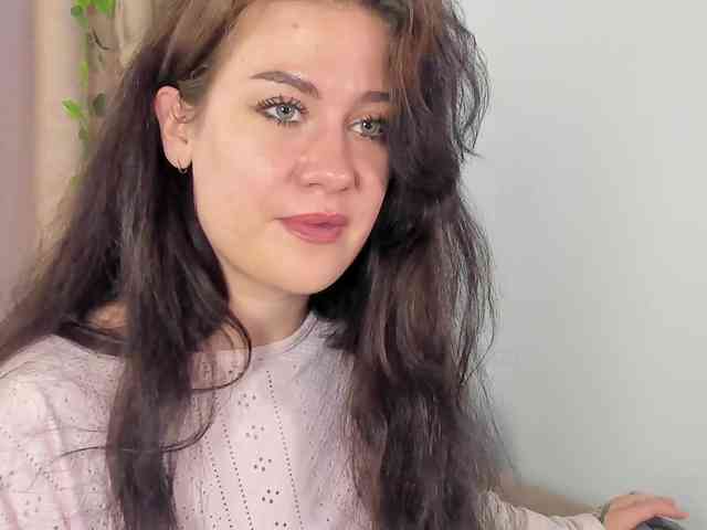 MiaKhallirae