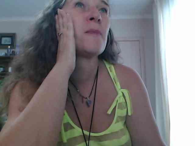SophiaBoone webcam