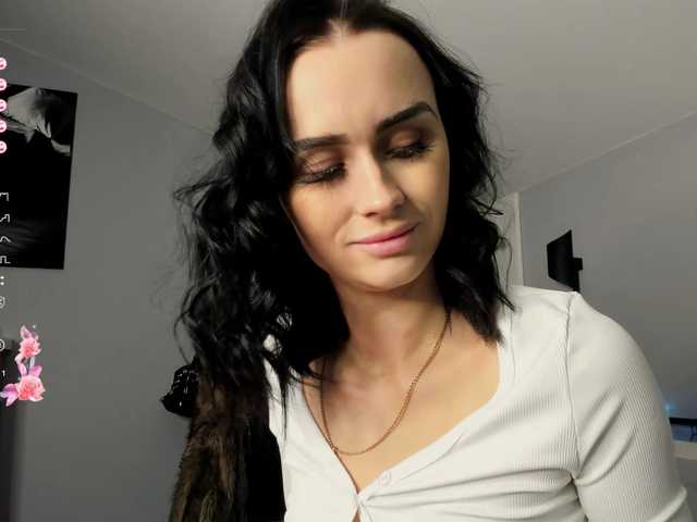 LisaJohnson's BongaCams show and profile