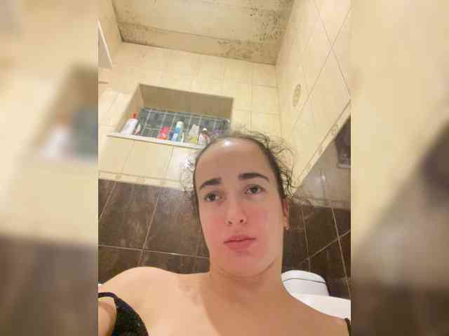 ArishaMils webcam