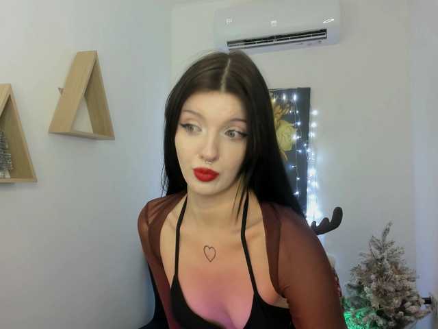 RoxyHopper Live Cam on BongaCams