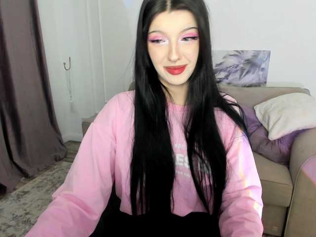 RoxyHopper webcam bongacams model stream image