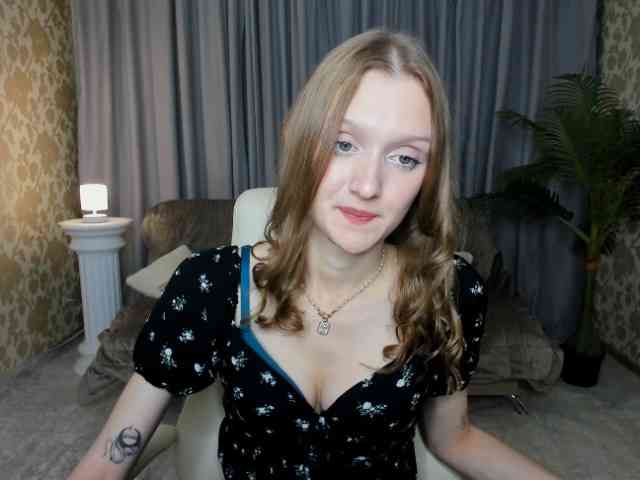 GentleTouchi Live Webcam on BongaCams