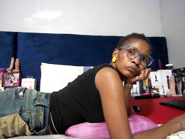 Ntombie's BongaCams show and profile
