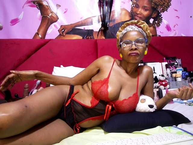 Ntombie's BongaCams show and profile