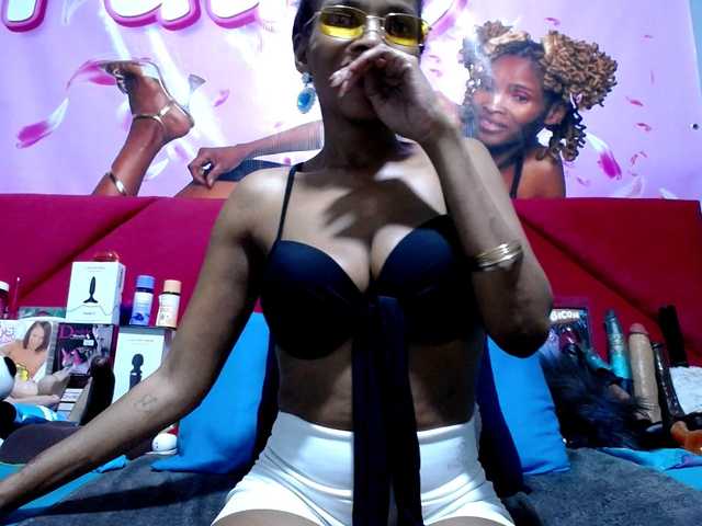 Ntombie from BongaCams is Freechat