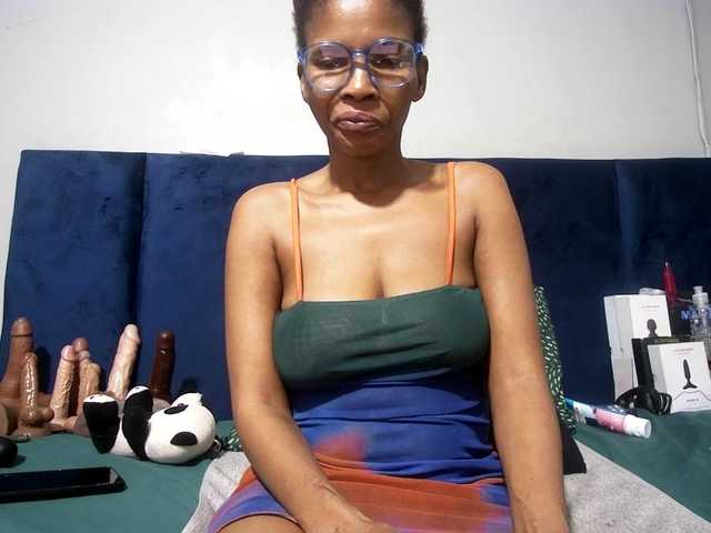 Ntombie's BongaCams show and profile