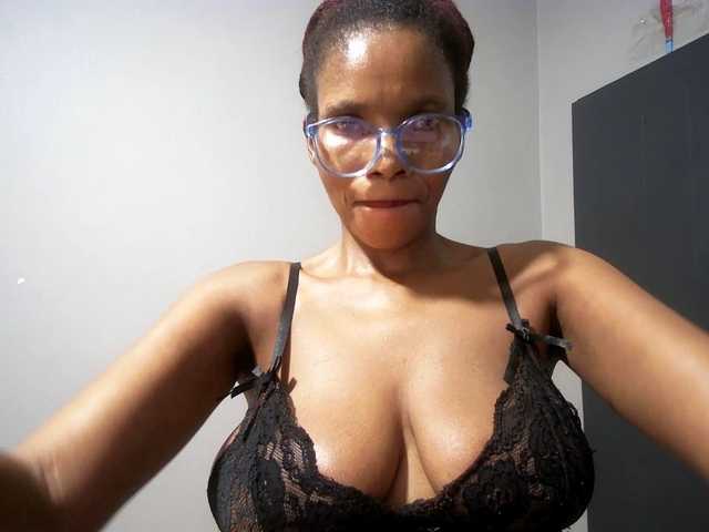 Ntombie's BongaCams show and profile