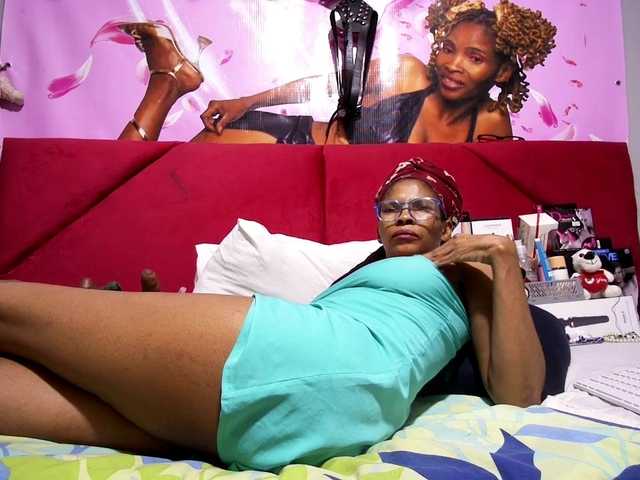 Ntombie's BongaCams show and profile