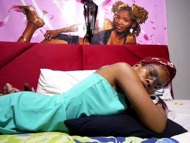 Ntombie's BongaCams show and profile