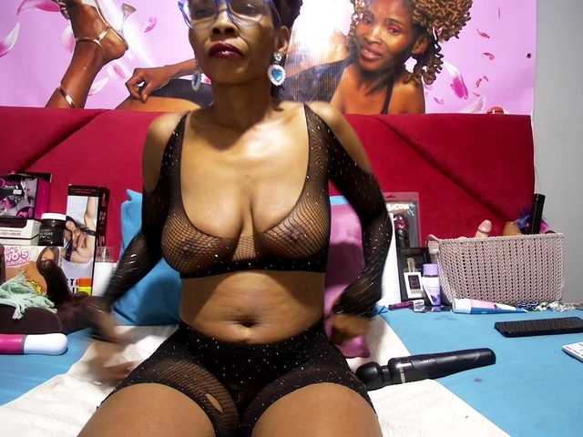 Ntombie's BongaCams show and profile