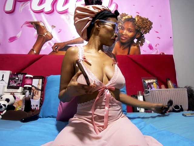 Ntombie's BongaCams show and profile