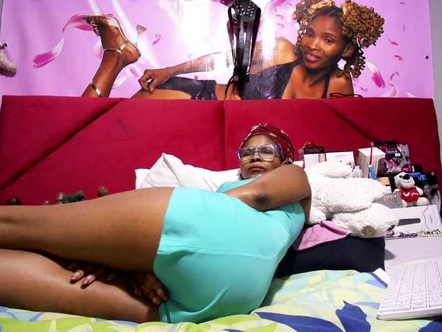 Ntombie's BongaCams show and profile