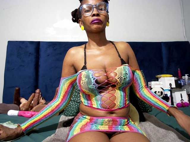 Ntombie's BongaCams show and profile