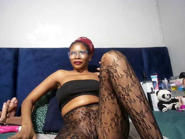 Ntombie's BongaCams show and profile