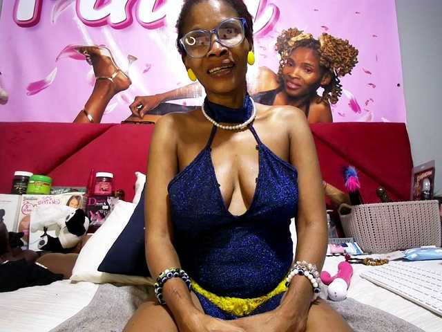 Ntombie from BongaCams is Freechat