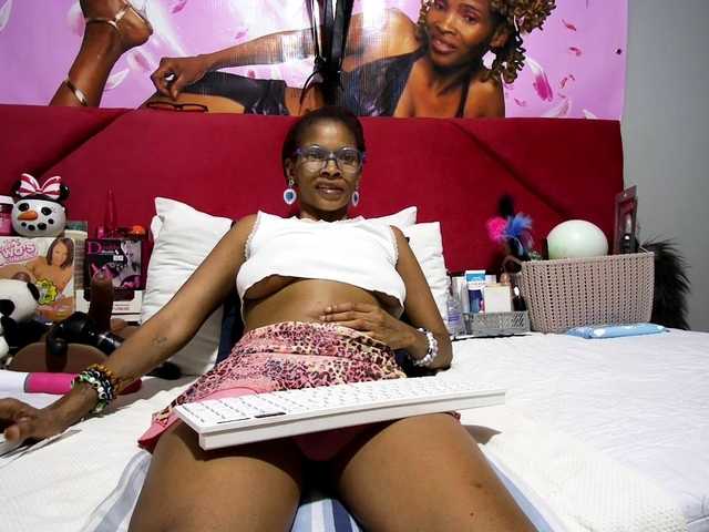 Ntombie's BongaCams show and profile