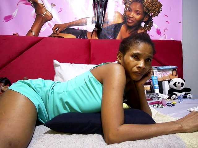 Ntombie from BongaCams is Freechat