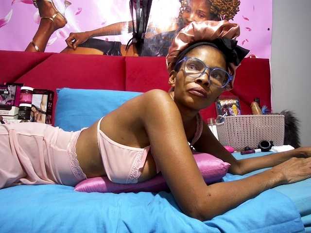 Ntombie's BongaCams show and profile