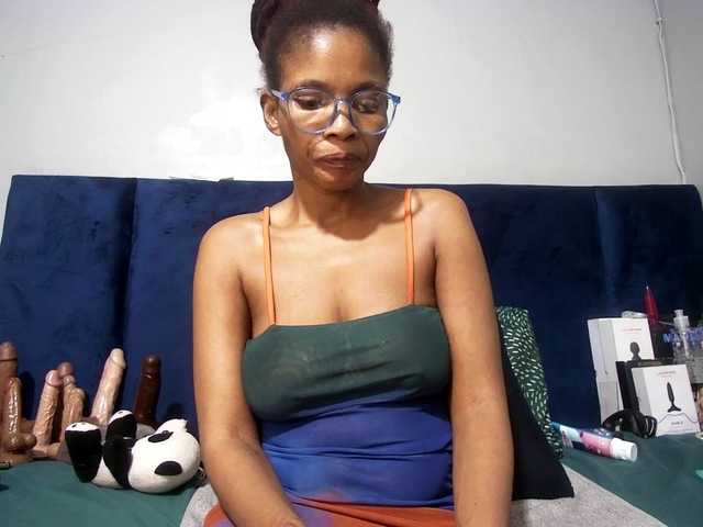 Ntombie's BongaCams show and profile