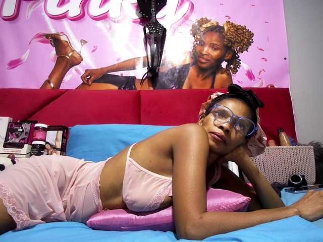 Ntombie's BongaCams show and profile