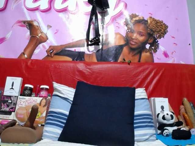 Ntombie from BongaCams is Freechat