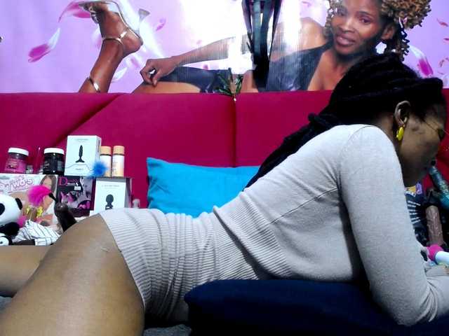 Ntombie from BongaCams