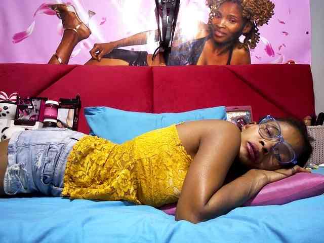 Ntombie Live Webcam on BongaCams