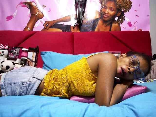 Ntombie Live Webcam on BongaCams