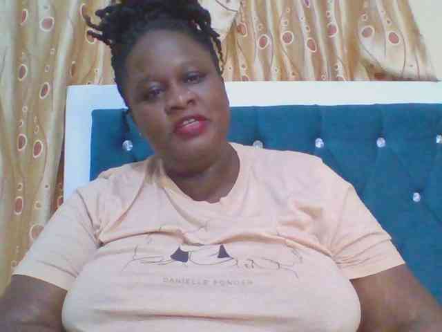 Trapqueen1 webcam